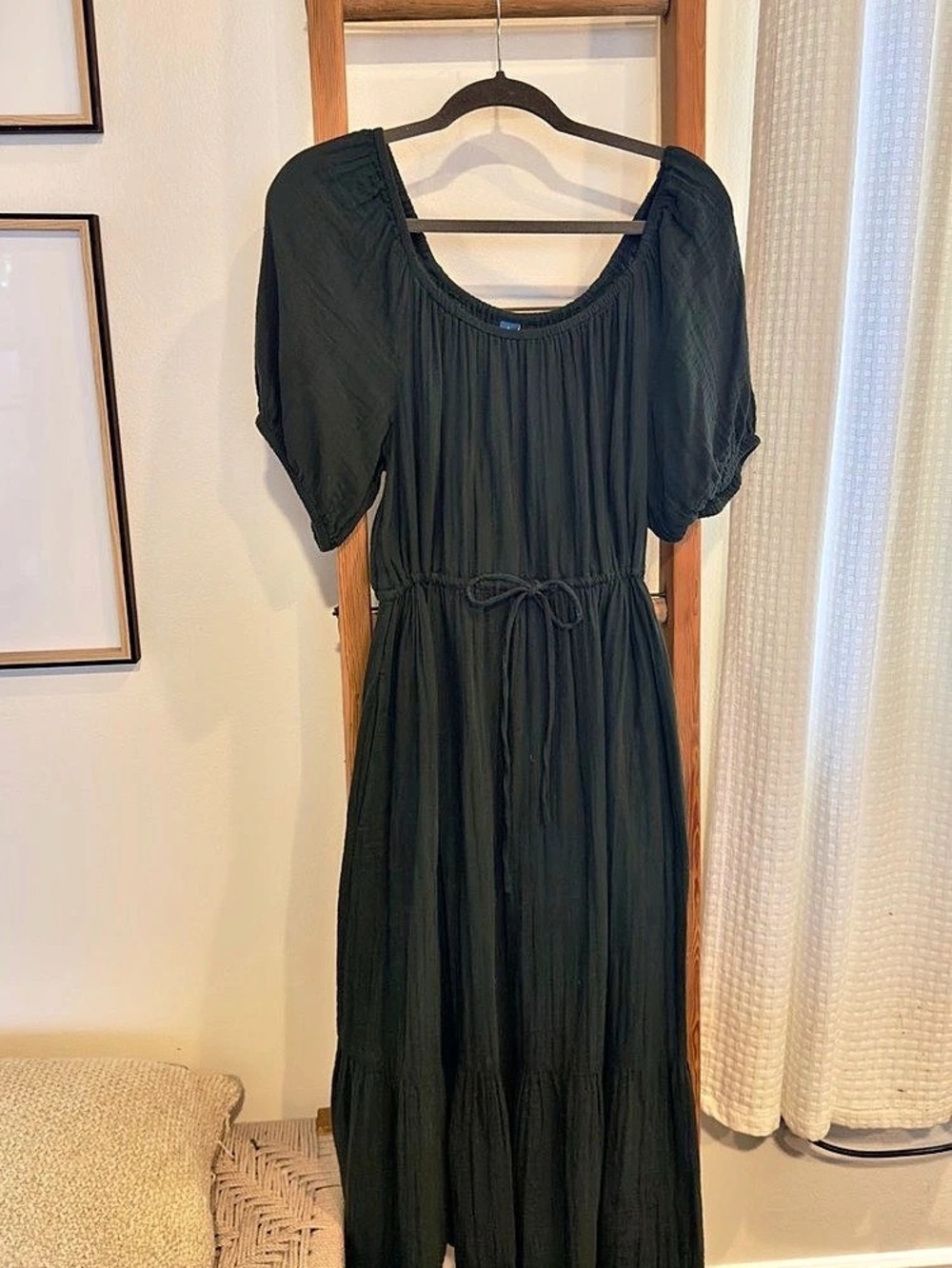 Old Navy Puff-Sleeve Scoop-Neck Waist-Defined Midi Dress Midi Dress green Large
